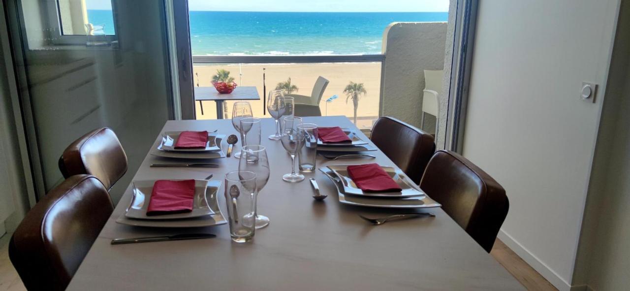 Belle Vue Mer Canet Plage Acces Piscine Couverte Et Chauffee Luaran gambar